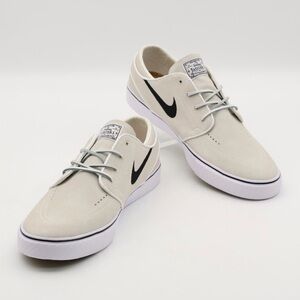 Nike Youth Size 6 SB Zoom Janoski OG Sneakers. White and Black. New. No Box.